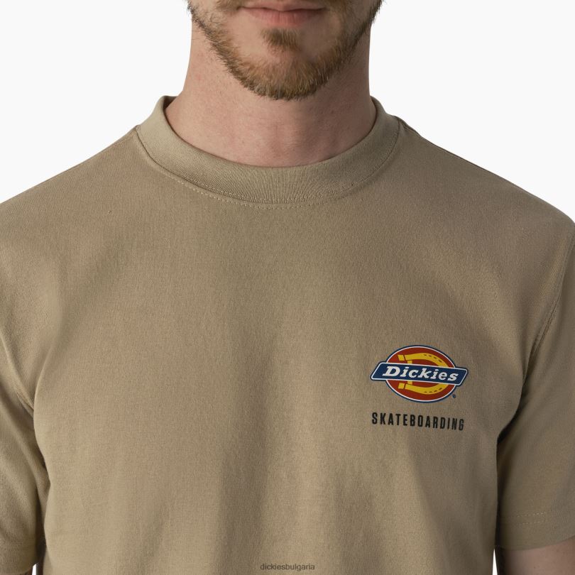 мъже Dickies скейтборд стандартна тениска с лого на гърдите пустинен пясък (ds) облекло R2PH8859